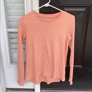 Light pink American eagle shirt